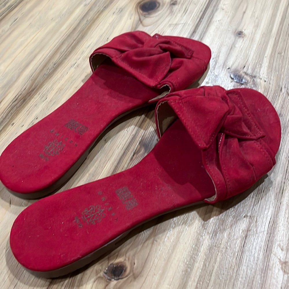 Red knitted sandal
